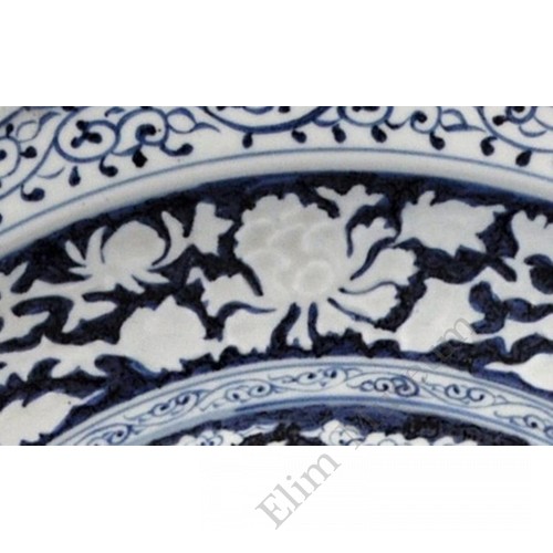 1446 A Yuan B&W Charger with Kilin & phoenix pattern